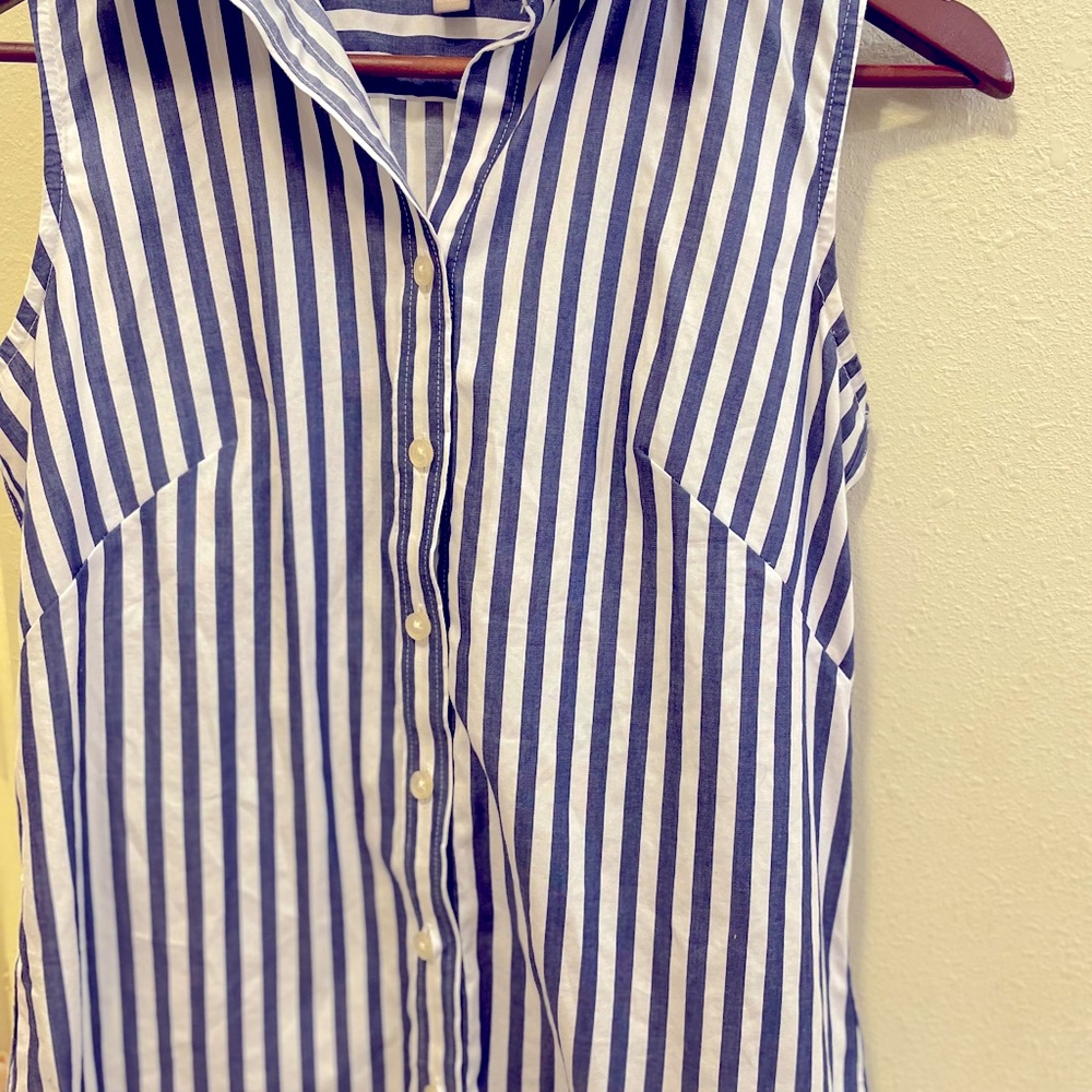 Navy and White Button Up BR Sleeveless Top